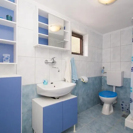 Planika - Two Bedroom With Terrace And Sea View Ferienhaus *