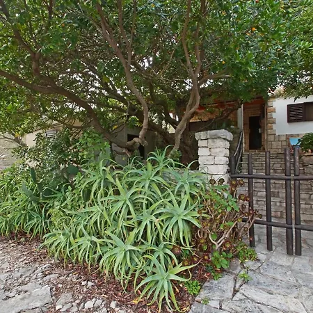 Planika - Two Bedroom With Terrace And Sea View