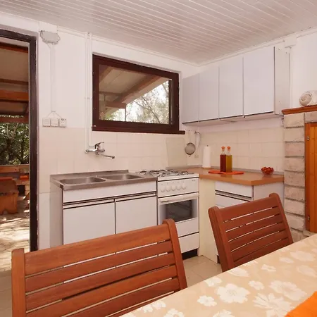 Planika - Two Bedroom With Terrace And Sea View
