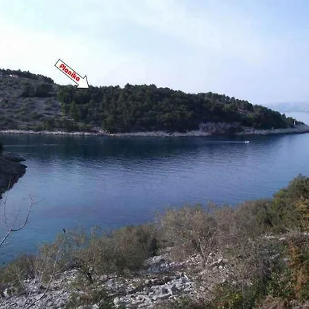 Planika - Two Bedroom With Terrace And Sea View