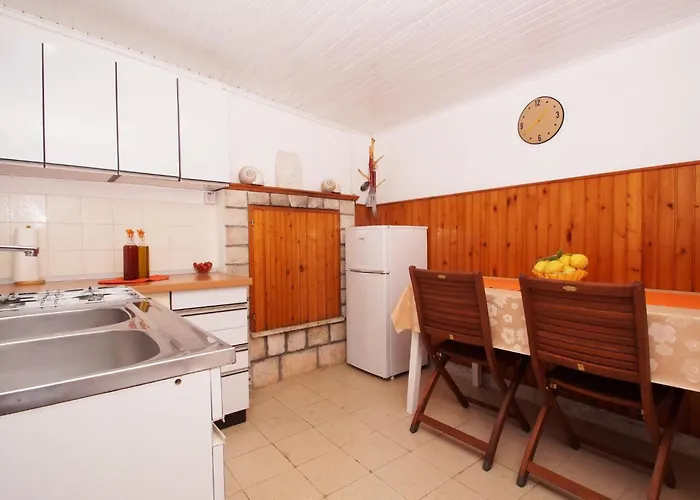 Planika - Two Bedroom With Terrace And Sea View Vela Luka