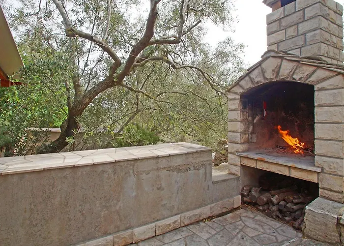 Planika - Two Bedroom With Terrace And Sea View * Vela Luka